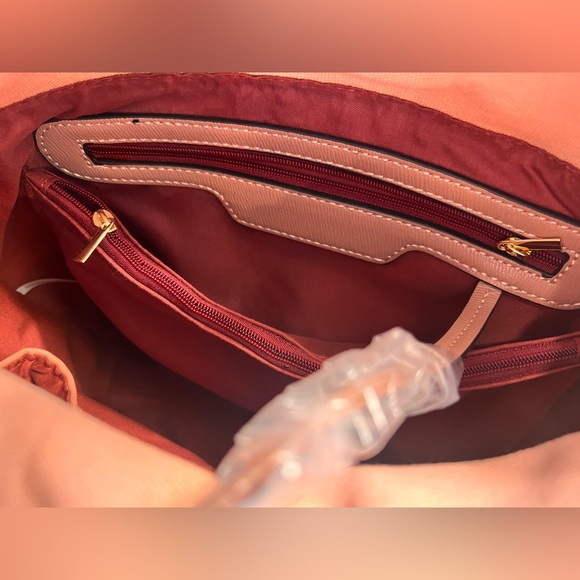 American Bee Bucket Bag in Mauve Pink w Gold Buckles NWT - Picture 9 of 17